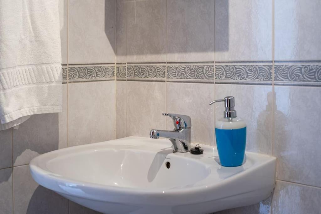 Blife Allya Private Rooms فارو المظهر الخارجي الصورة